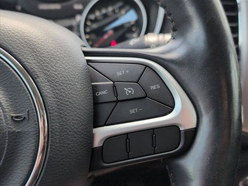 Used 2020 Jeep Compass Latitude w/ Popular Equipment Group AWD/4WD image 14