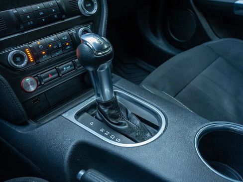 Used 2022 Ford Mustang Coupe RWD image 20