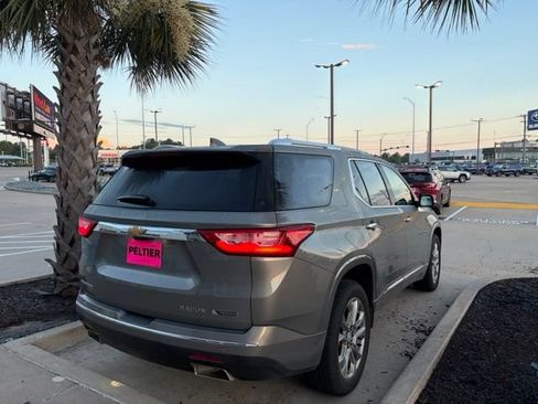 Used 2018 Chevrolet Traverse Premier w/ Driver Confidence II Package FWD image 21