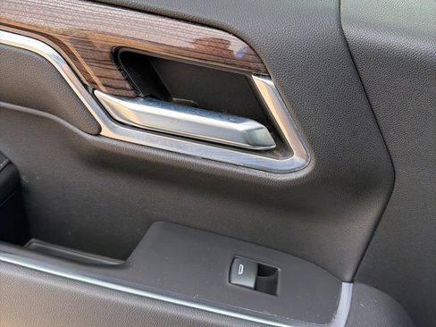 Used 2022 Chevrolet Silverado 1500 LT Trail Boss image 40