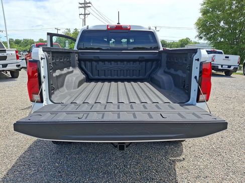 Used 2024 Chevrolet Colorado ZR2 w/ Safety Package AWD/4WD image 28