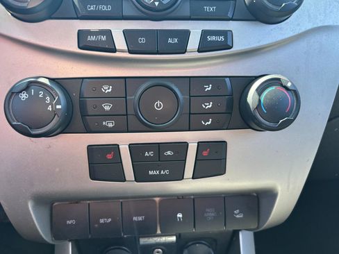 Used 2010 Ford Focus SES FWD image 14