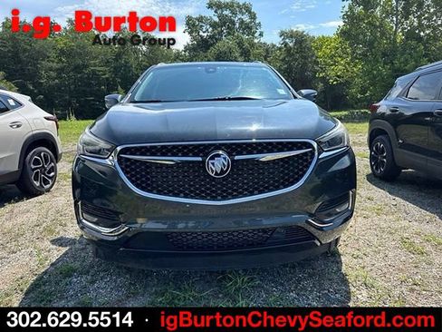Used 2018 Buick Enclave Avenir w/ Avenir Technology Package AWD/4WD image 2