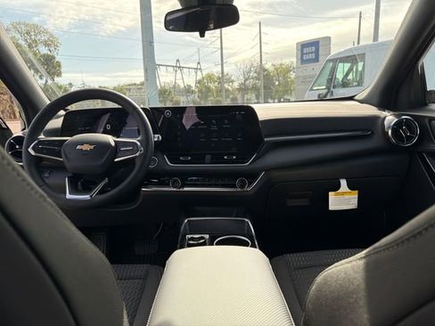 New 2026 Chevrolet Equinox LT FWD image 24