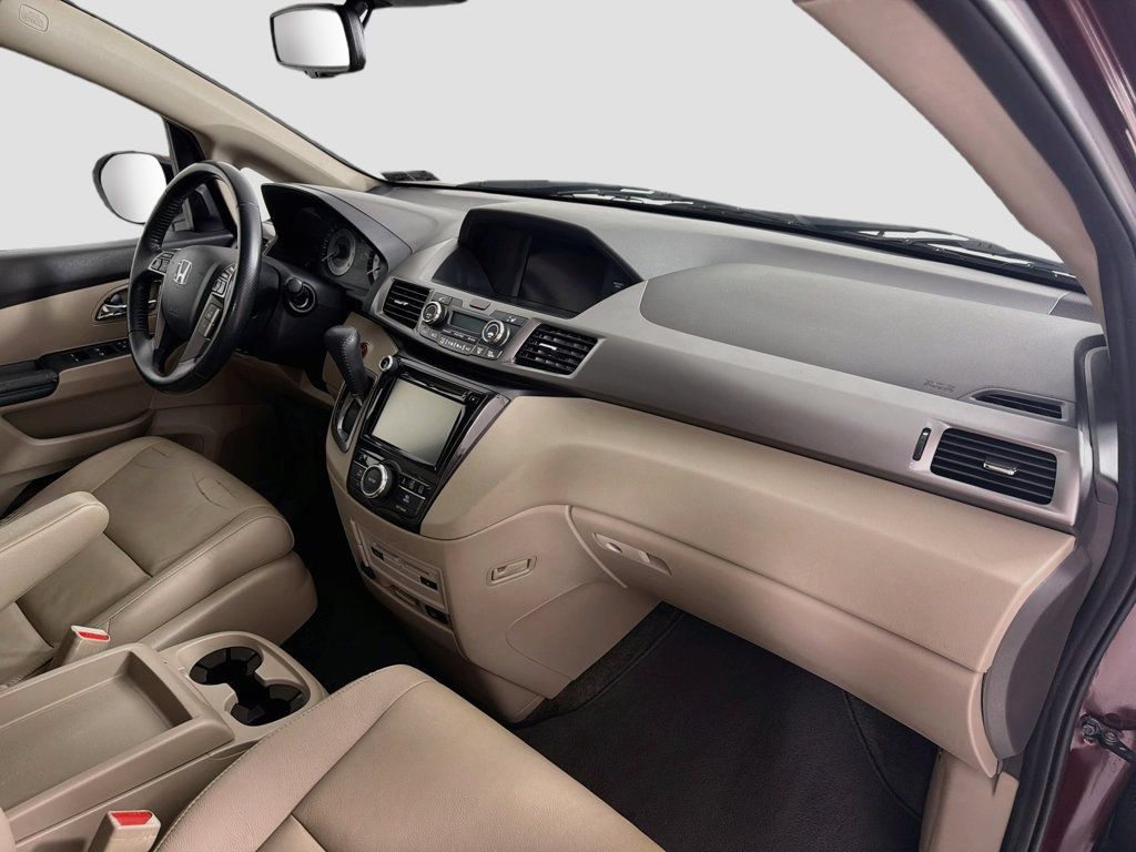 Used 2016 Honda Odyssey Touring Elite image 31
