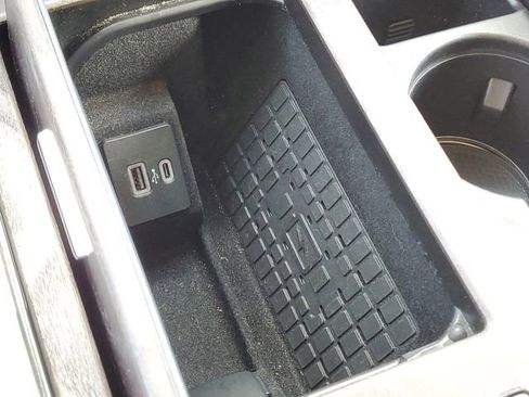 Used 2024 Lincoln Navigator Premiere image 28