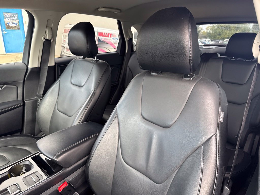 Certified 2019 Ford Edge Titanium FWD image 12