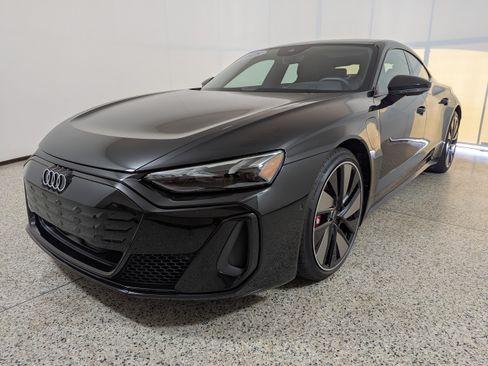 Used 2025 Audi S e-tron GT Premium Plus w/ 21" Wheel Package AWD/4WD image 3