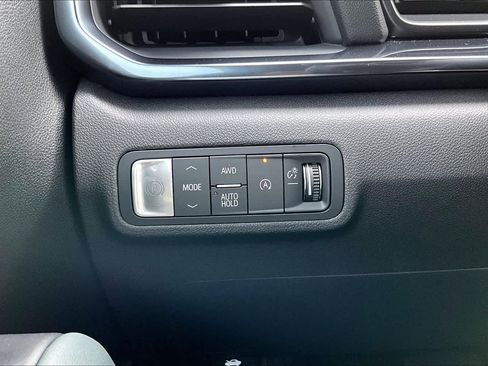 Used 2026 GMC Terrain AT4 w/ Convenience Package III image 34