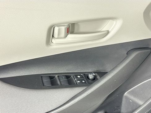 Used 2026 Toyota Corolla LE FWD image 23