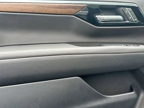 New 2025 Chevrolet Tahoe High Country image 14