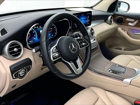 Certified 2022 Mercedes-Benz GLC 300 4MATIC image 19