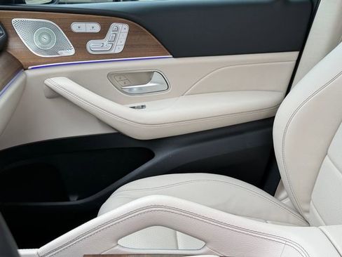 Used 2024 Mercedes-Benz GLE 350 4MATIC w/ AMG Line Exterior image 14