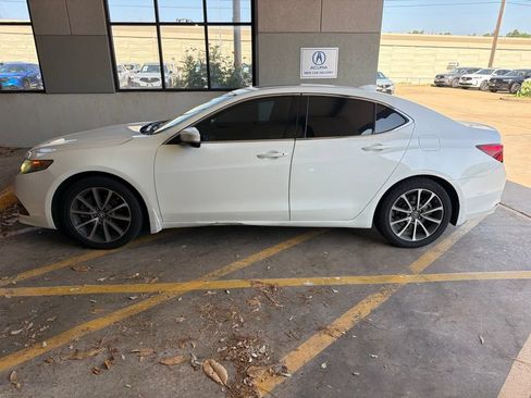 Used 2015 Acura TLX V6 FWD image 2