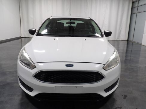 Used 2017 Ford Focus S image 2