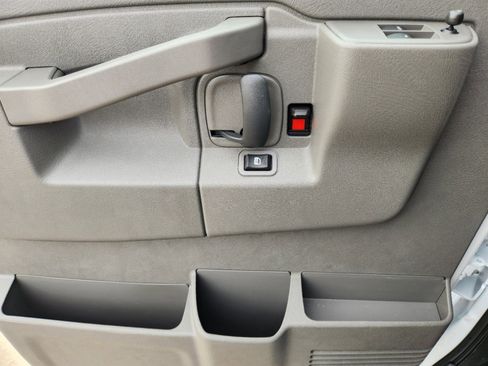 New 2025 Chevrolet Express 2500 w/ Driver Convenience Package image 25
