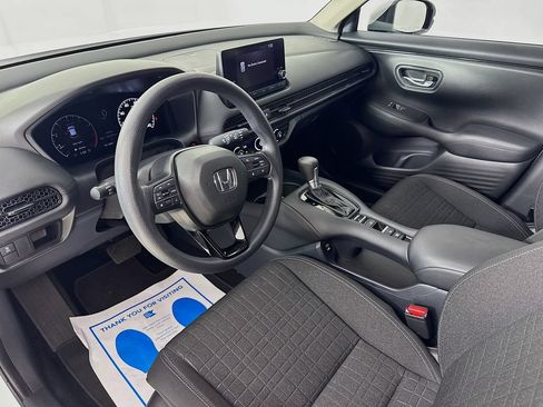 Used 2024 Honda HR-V LX image 9