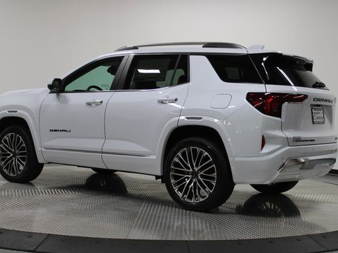 New 2026 GMC Terrain Denali w/ LPO, Black Badging Package image 8