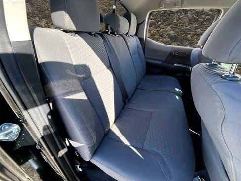 Used 2020 Toyota Tacoma SR5 image 24