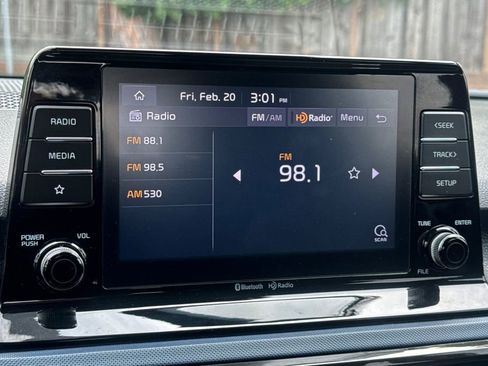 Used 2023 Kia Seltos S image 17