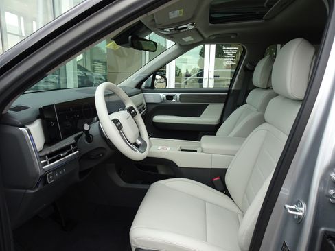 New 2025 Hyundai Santa Fe Limited image 8