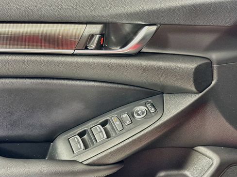 Used 2022 Honda Accord Sport image 12