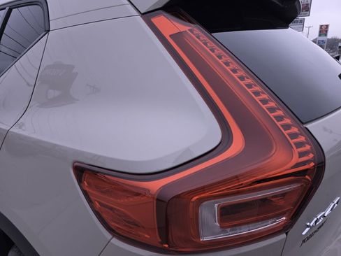 New 2026 Volvo XC40 B5 Core w/ Protection Package image 37