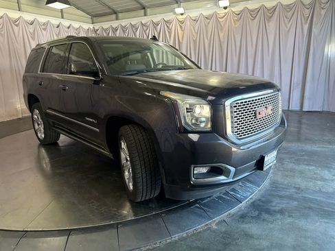 Used 2017 GMC Yukon Denali w/ Open Road Package RWD image 2