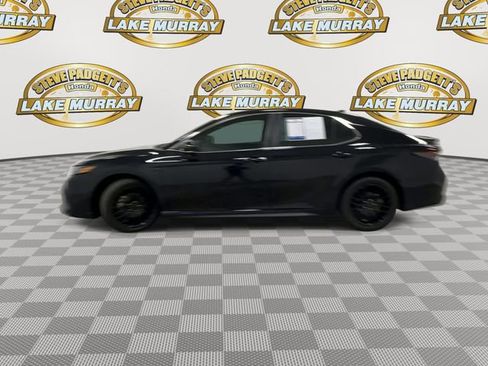 Used 2023 Toyota Camry SE image 8
