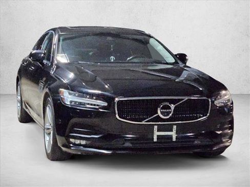 Used 2017 Volvo S90 T5 Momentum w/ Vision Package image 3