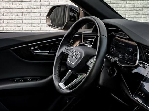 Used 2022 Audi Q8 Premium Plus AWD/4WD image 14