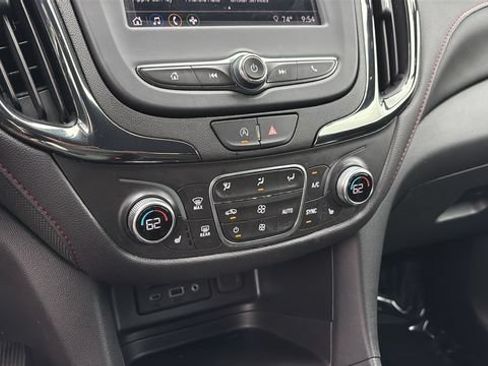 Used 2024 Chevrolet Equinox RS FWD image 30