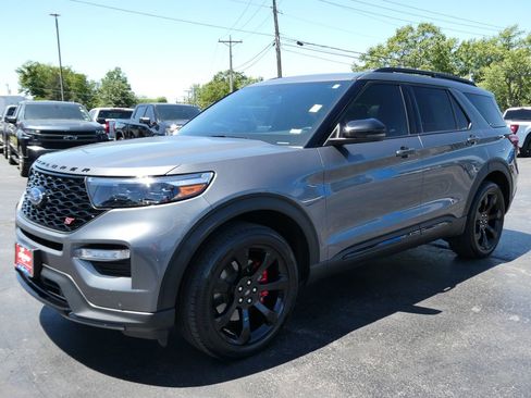 Used 2024 Ford Explorer ST w/ Equipment Group 401A AWD/4WD image 9