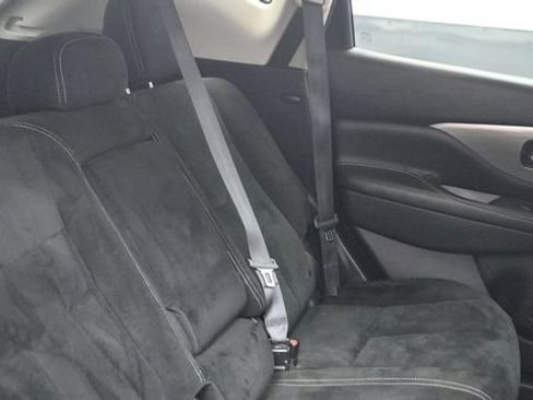 Used 2018 Nissan Murano S AWD/4WD image 13