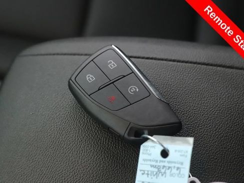 Used 2026 Chevrolet Colorado Trail Boss AWD/4WD image 3