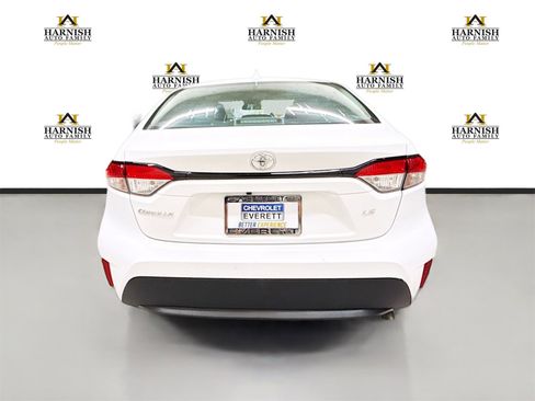 Used 2024 Toyota Corolla LE image 6