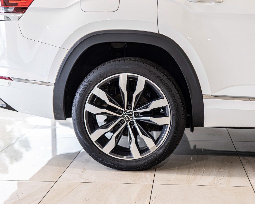 Used 2021 Volkswagen Atlas SEL Premium R-Line AWD/4WD image 11