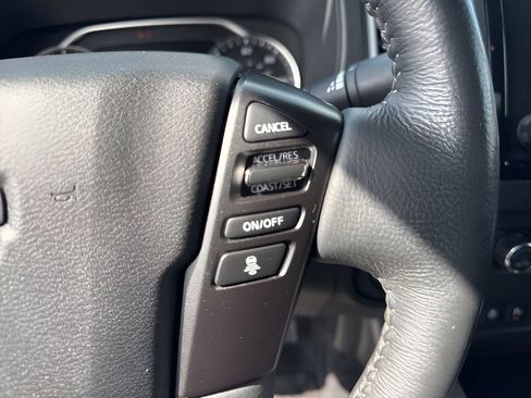 Used 2024 Nissan Frontier SV w/ SV Convenience Package image 15