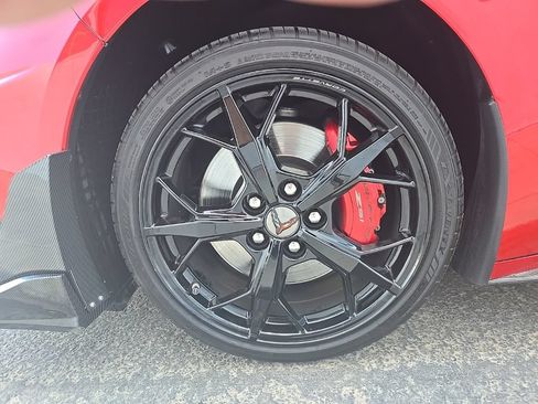 Used 2021 Chevrolet Corvette Stingray Premium Cpe w/ Z51 Performance Package RWD image 10