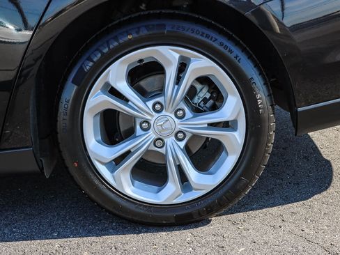 Certified 2024 Honda Accord LX image 12