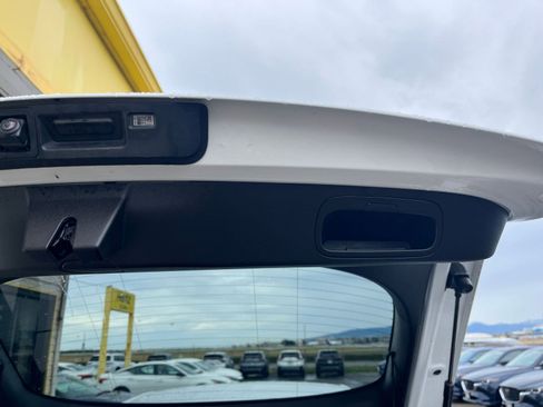 Used 2025 Buick Envista Sport Touring image 23