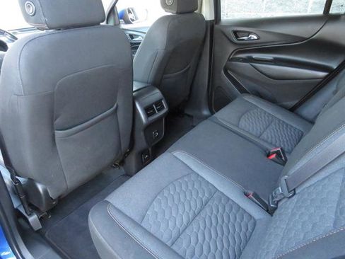 Used 2019 Chevrolet Equinox LT w/ Sun & Navigation Package image 18