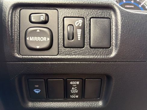 Used 2019 Toyota 4Runner TRD Off-Road Premium AWD/4WD image 33