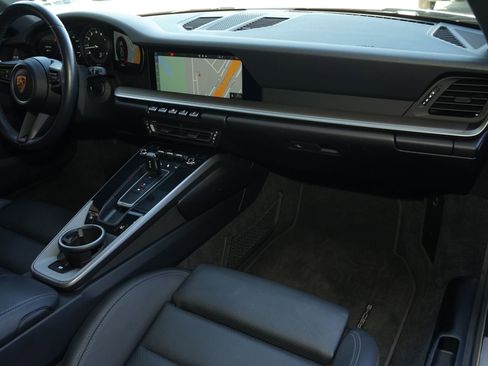 Used 2021 Porsche 911 Carrera image 11