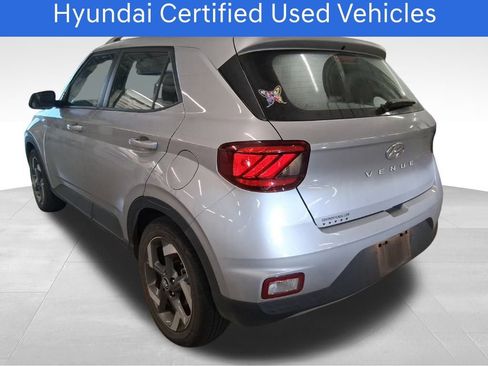 Certified 2021 Hyundai Venue SEL image 3