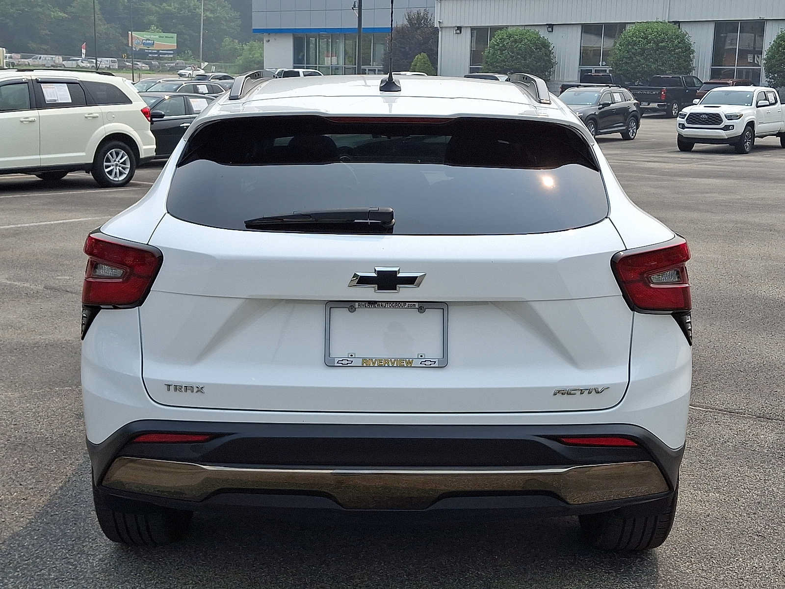 Used 2024 Chevrolet Trax ACTIV w/ Sunroof Package FWD image 5