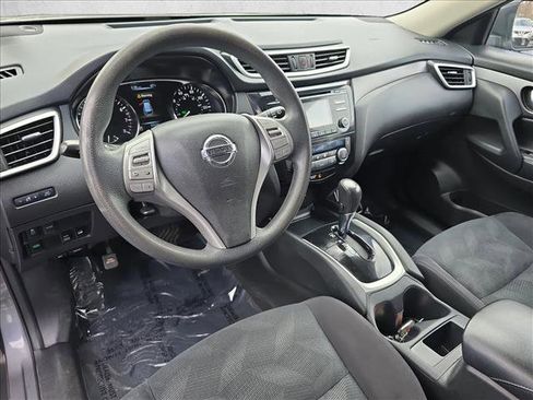Used 2016 Nissan Rogue SV image 15