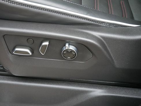 Used 2024 GMC Sierra 1500 AT4X w/ AT4X AEV Edition image 17