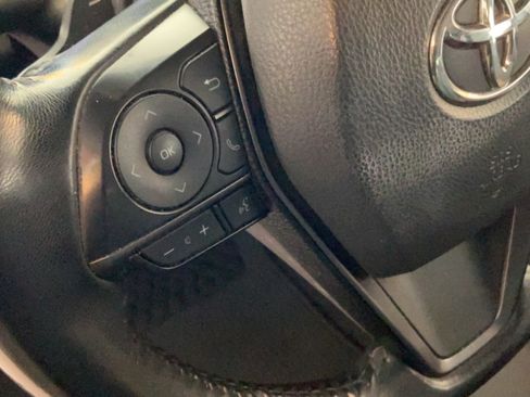 Certified 2021 Toyota Camry SE FWD image 24