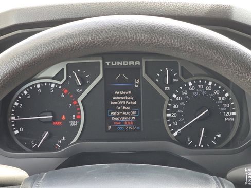Used 2022 Toyota Tundra SR5 w/ SR5 Convenience Package AWD/4WD image 30